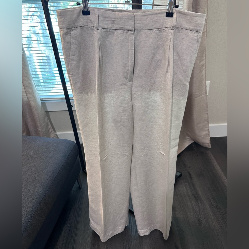 LOFT Wide Leg Pants in Light Beige